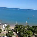 Na BEIRA DE PAJUCARA EDIFICIO NEO 2 APARTAMENTO COM 2 QUARTOS CONSUMO ELETRICO É PAGO NO CKECK-OUT