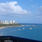 Na BEIRA DE PAJUCARA EDIFICIO NEO 2 APARTAMENTO COM 2 QUARTOS CONSUMO ELETRICO É PAGO NO CKECK-OUT