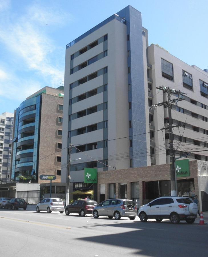 Na Beira Mar: Pajuçara Beachfront With Ocean View Maceió